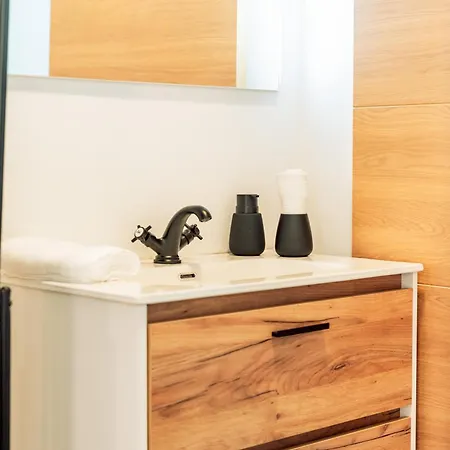 Apure - Downtown Apartman La Laguna